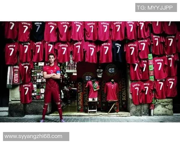 秋季街头风尚足球明星的时尚穿搭与个性魅力全景展示